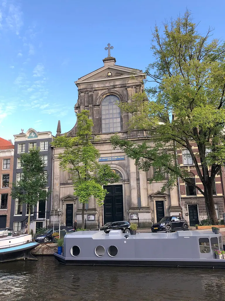 De Duif exterior, Amsterdam