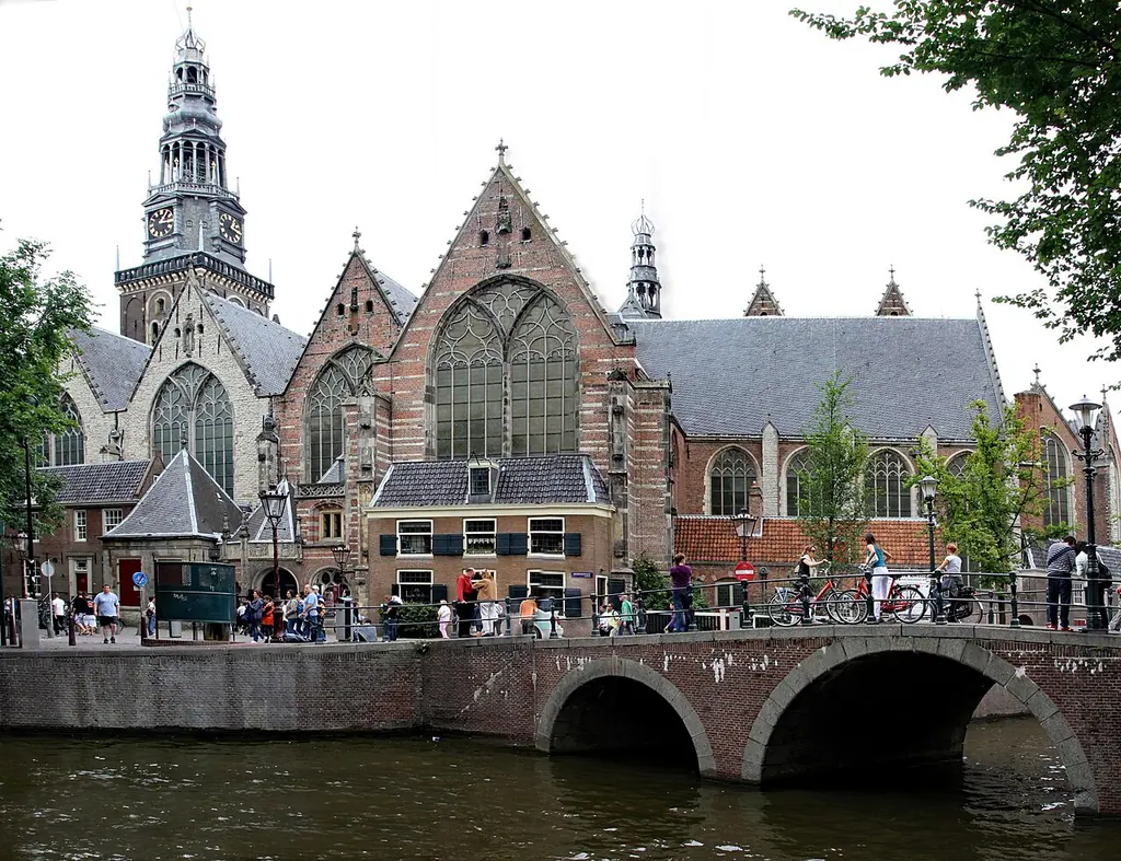 Oude Kerk exterior, Amsterdam