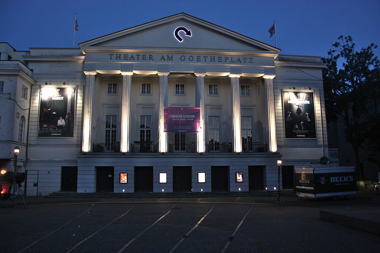 Photograph of Theater am Goetheplatz theatre building in Bremen
