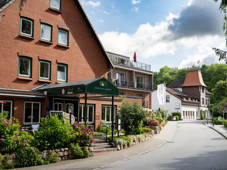 Entrance and exterior of Hotel Birke in Kiel