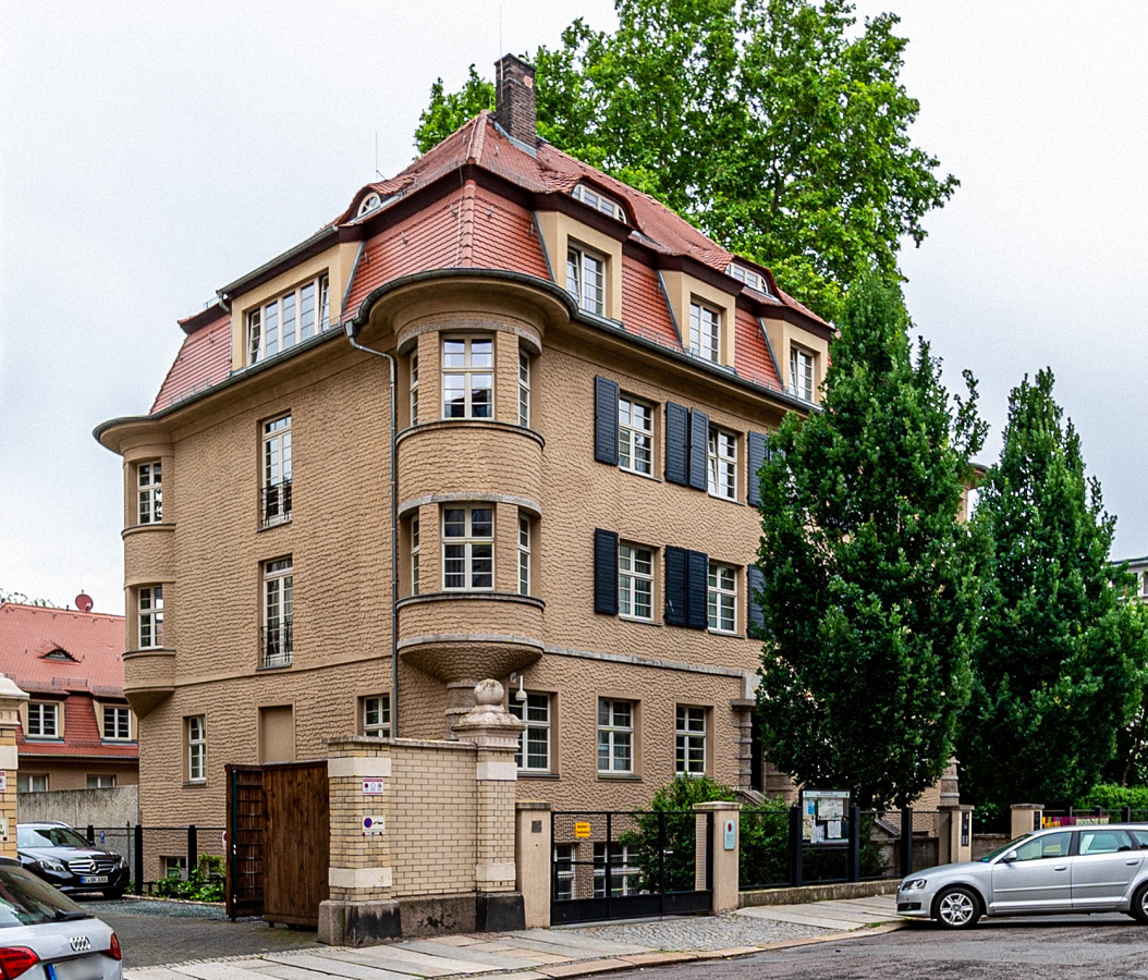 Ariowitsch-Haus at Hinrichsenstraße 14, Leipzig