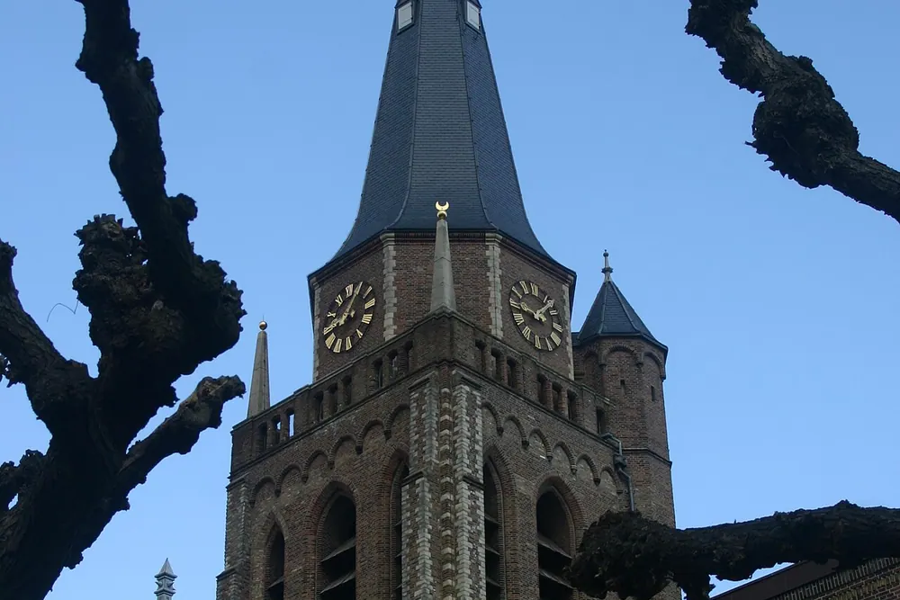 Dorpskerk Voorschoten, Voorschoten