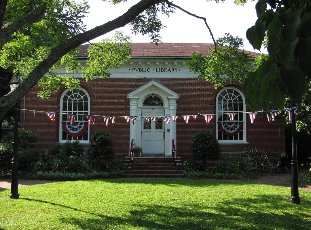 The Edgartown Public Library