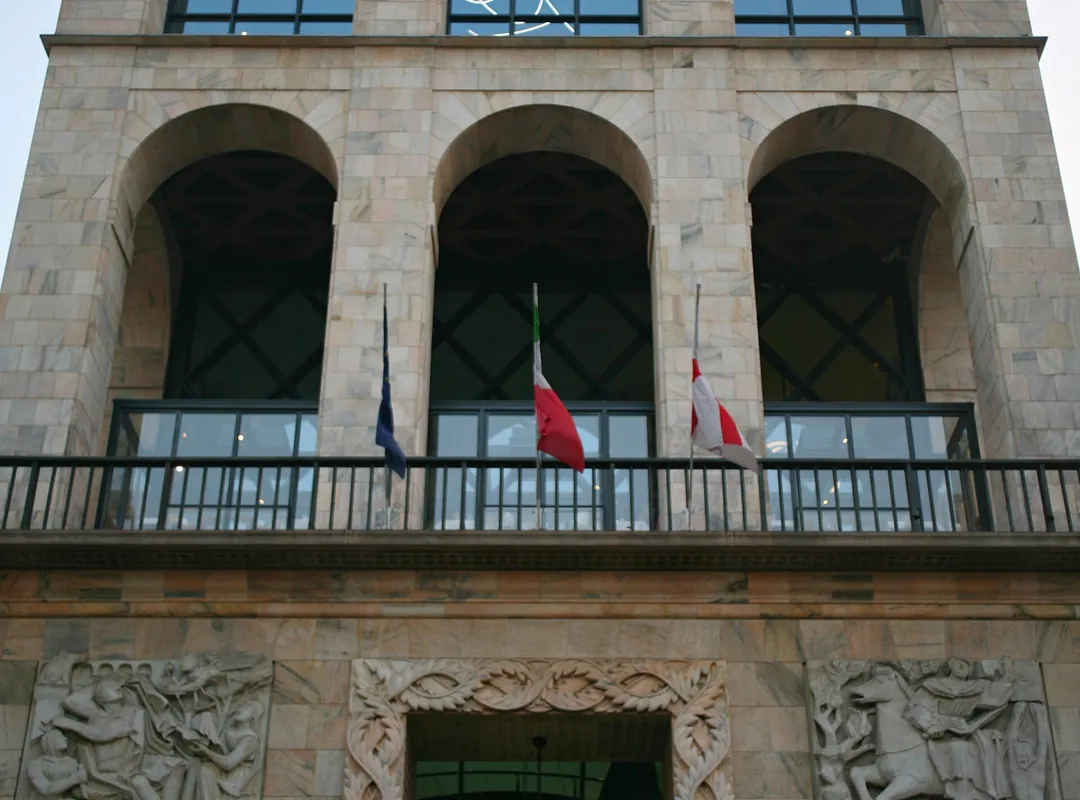 The Arengario, home of the Museo del Novecento, on Piazza del Duomo
