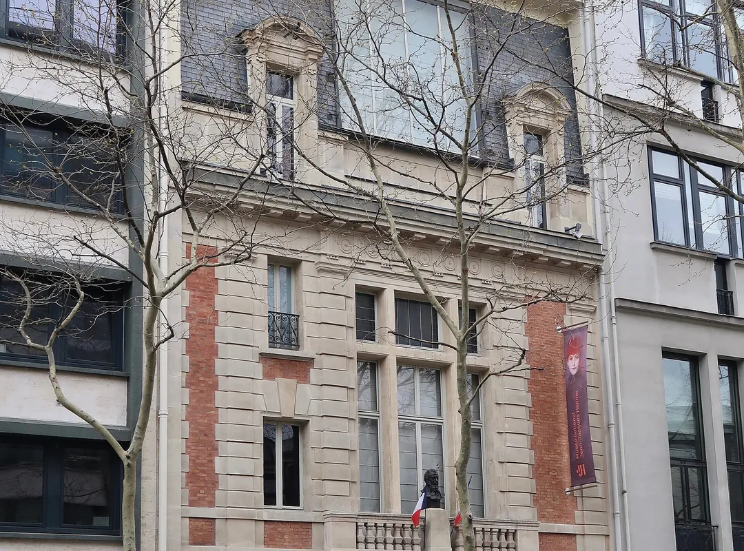 Musée national Jean-Jacques Henner, avenue de Villiers