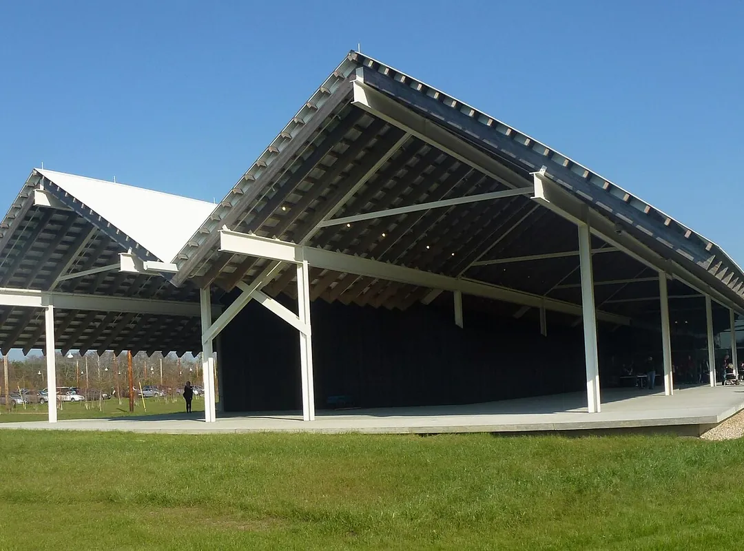 The Parrish Art Museum's long barn building in Water Mill