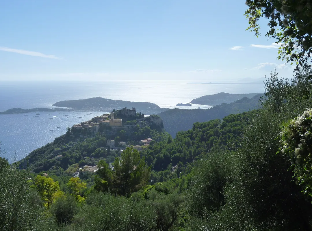 Place du Centenaire, Èze