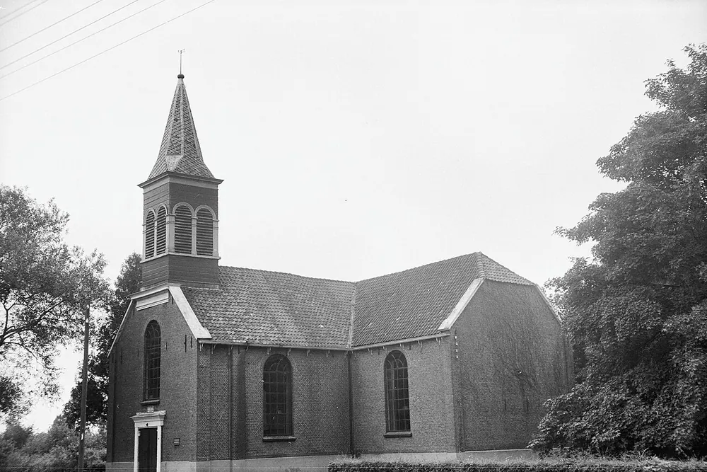 Reestkerk, Oud Avereest