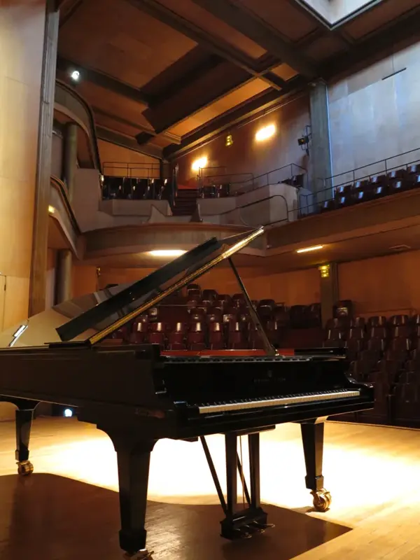 Salle Cortot interior, Paris