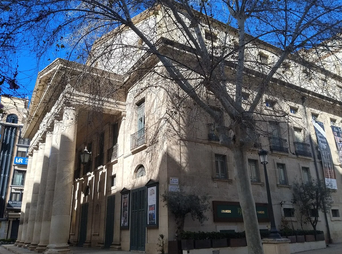 Teatro Principal de Alicante building