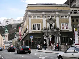 Großes Festspielhaus building