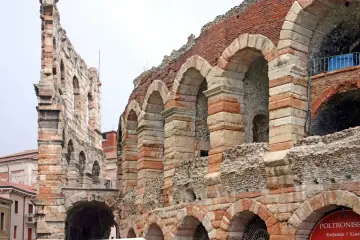 Arena di Verona building