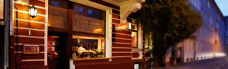 Kanapee building