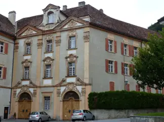 Bischöfliches Schloss building