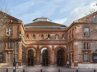 Halle aux Grains building