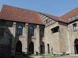 Hochschule für Musik und Theater Rostock building