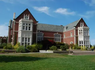 Kohl Mansion building