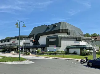 Kultur- und Universitätszentrum Oberschützen building