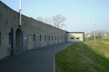 Kunstfort bij Vijfhuizen building