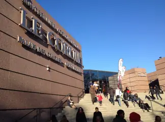 Le Corum building