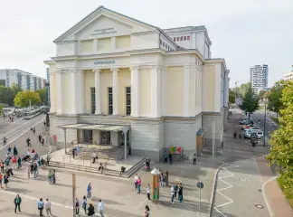 Opernhaus Magdeburg building