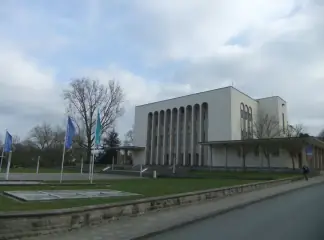 Rudolf-Oetker-Halle building