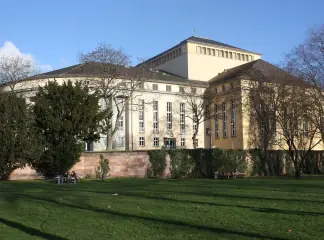 Saarländisches Staatstheater building