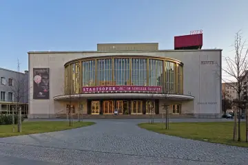 Schillertheater building