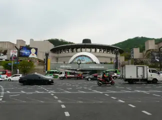 Seoul Arts Center building