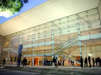 Teatro Camões building