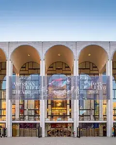 Metropolitan Opera House building